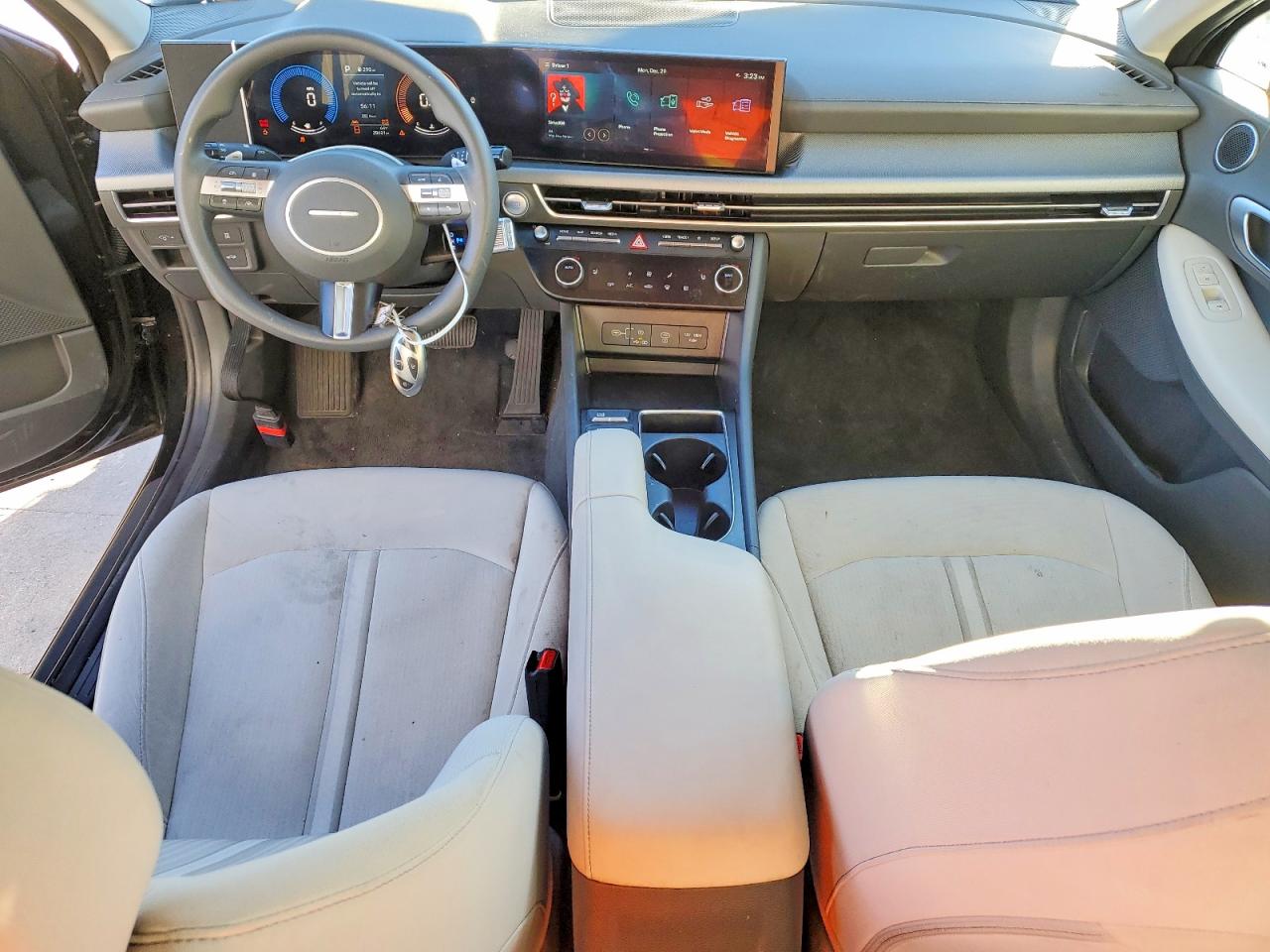 2025 HYUNDAI SONATA SEL photo 8