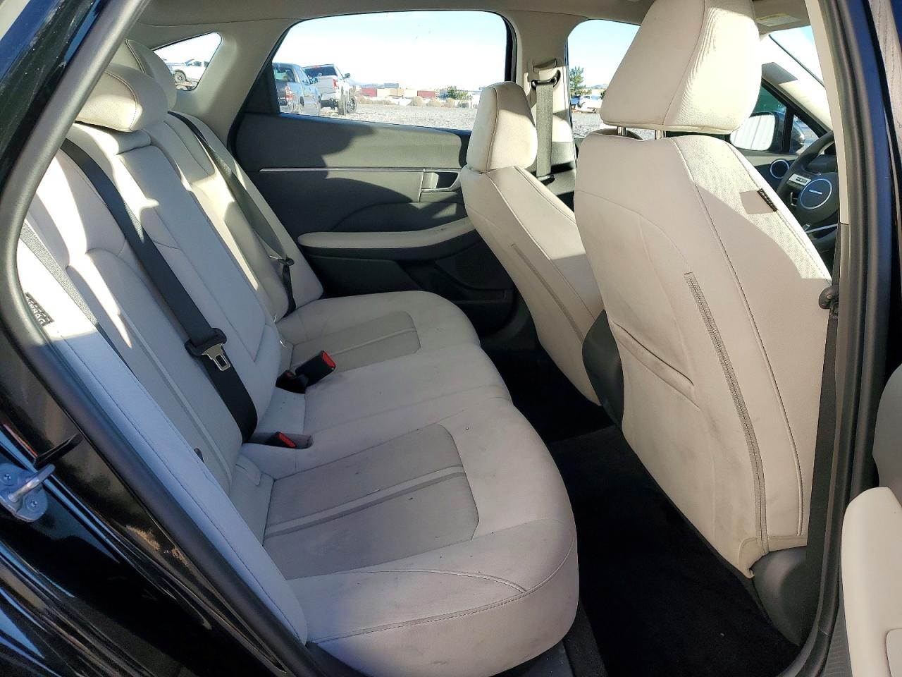 2025 HYUNDAI SONATA SEL photo 10
