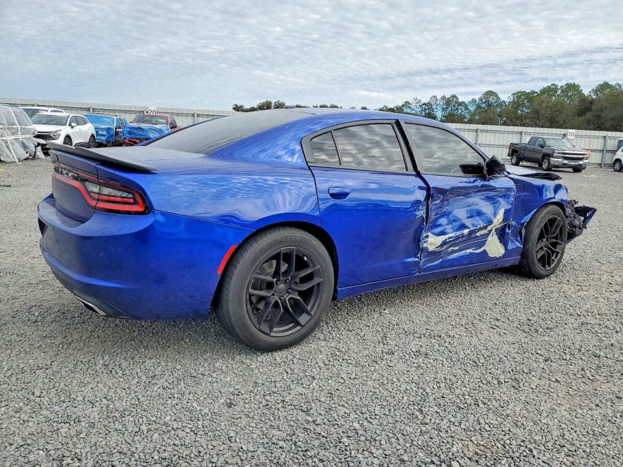 2020 DODGE CHARGER SXT photo 3