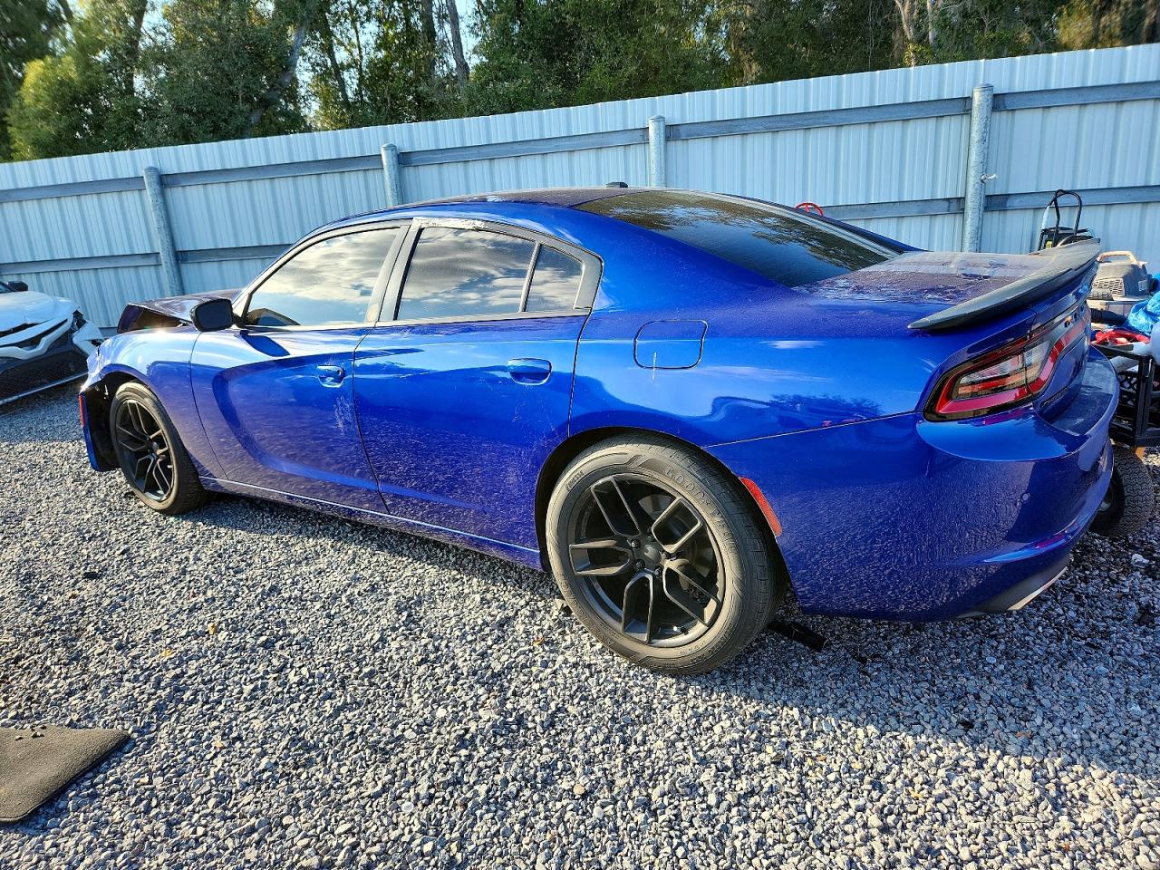 2020 DODGE CHARGER SXT photo 2
