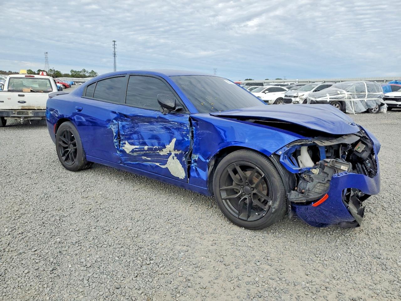 2020 DODGE CHARGER SXT photo 4