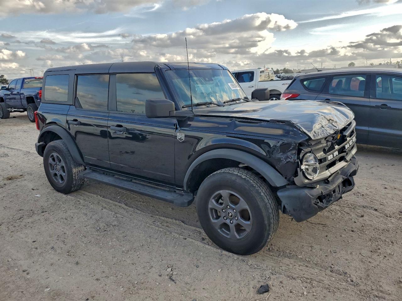 2022 FORD BRONCO BASE photo 4