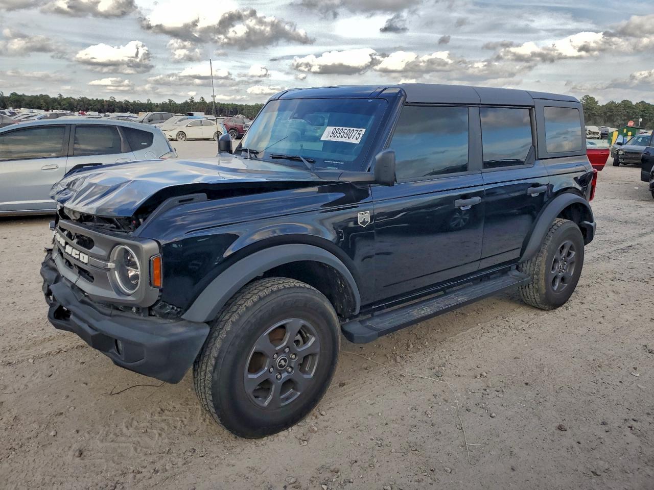 2022 FORD BRONCO