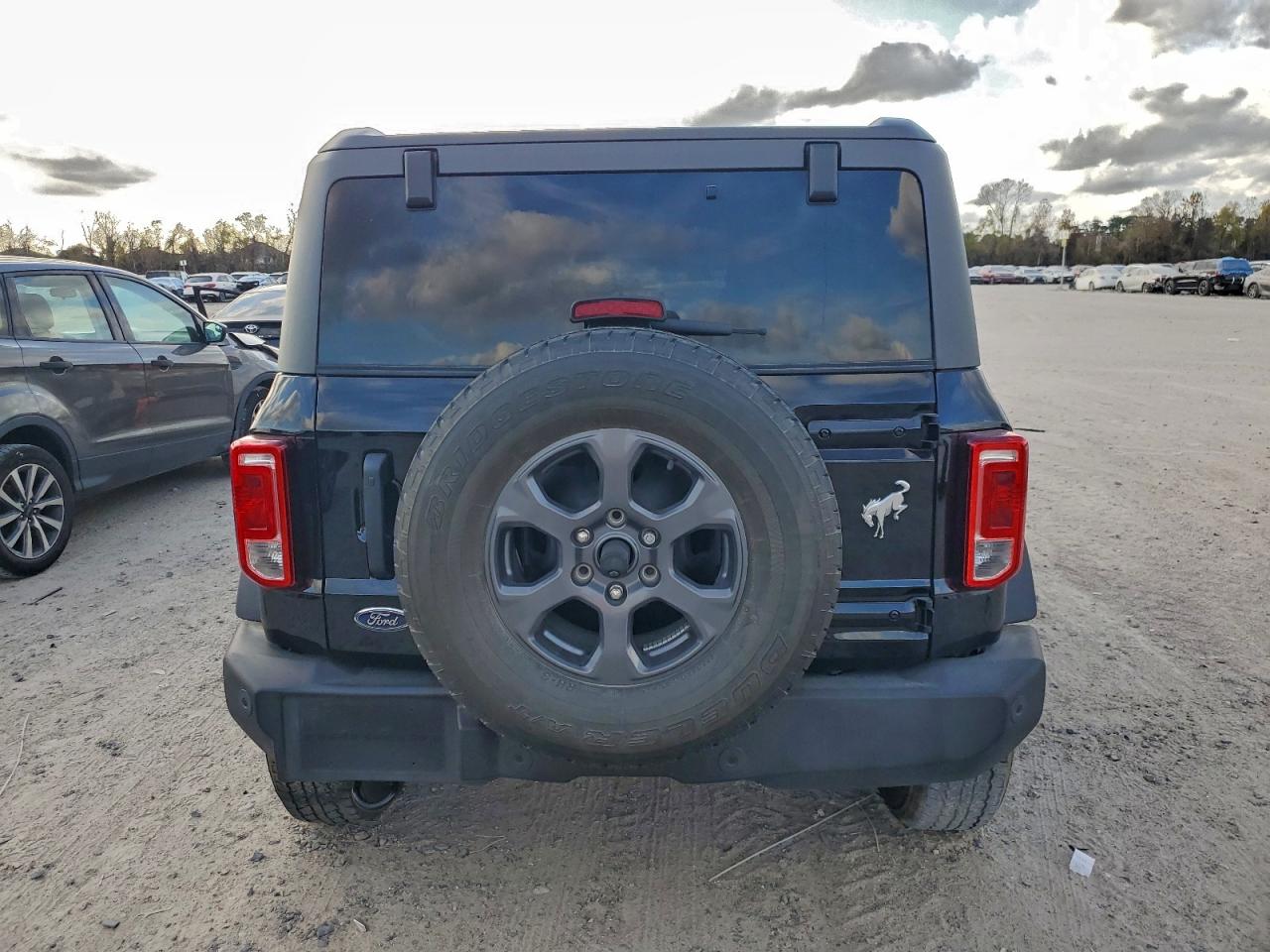 2022 FORD BRONCO BASE photo 6