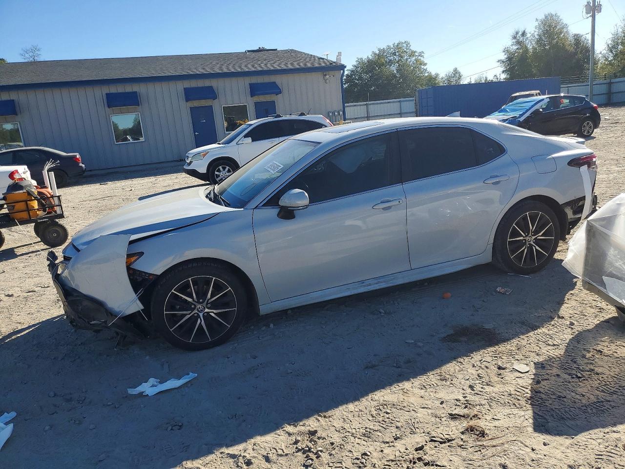 2022 TOYOTA CAMRY