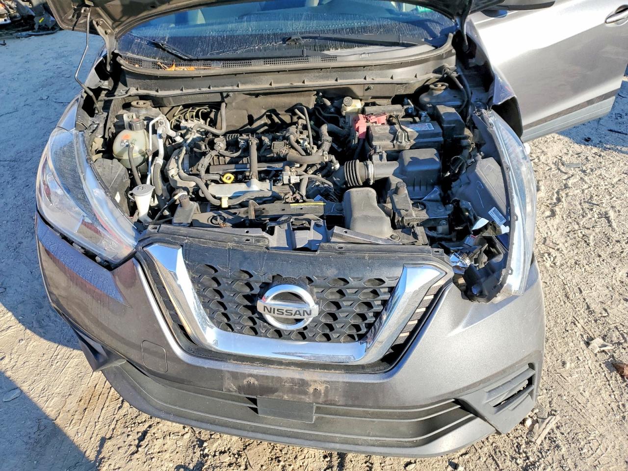 2020 NISSAN KICKS SV photo 12