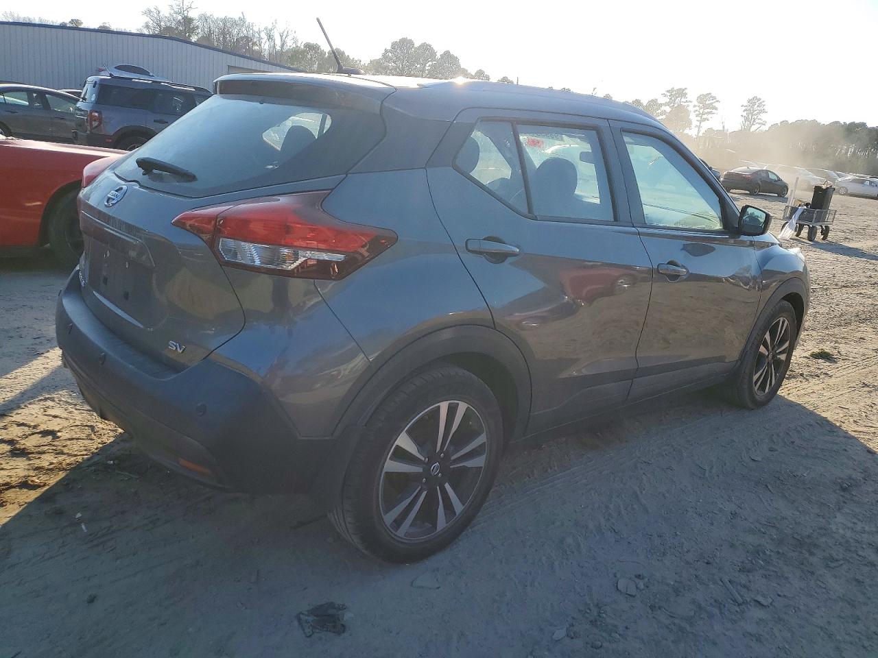 2020 NISSAN KICKS SV photo 3