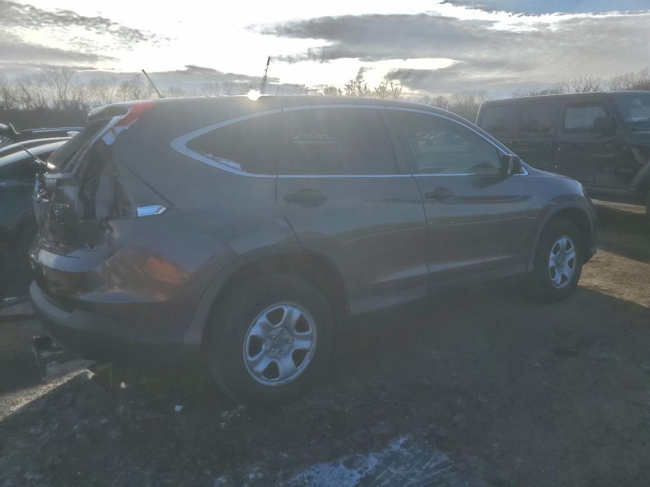 2014 HONDA CR-V LX photo 3