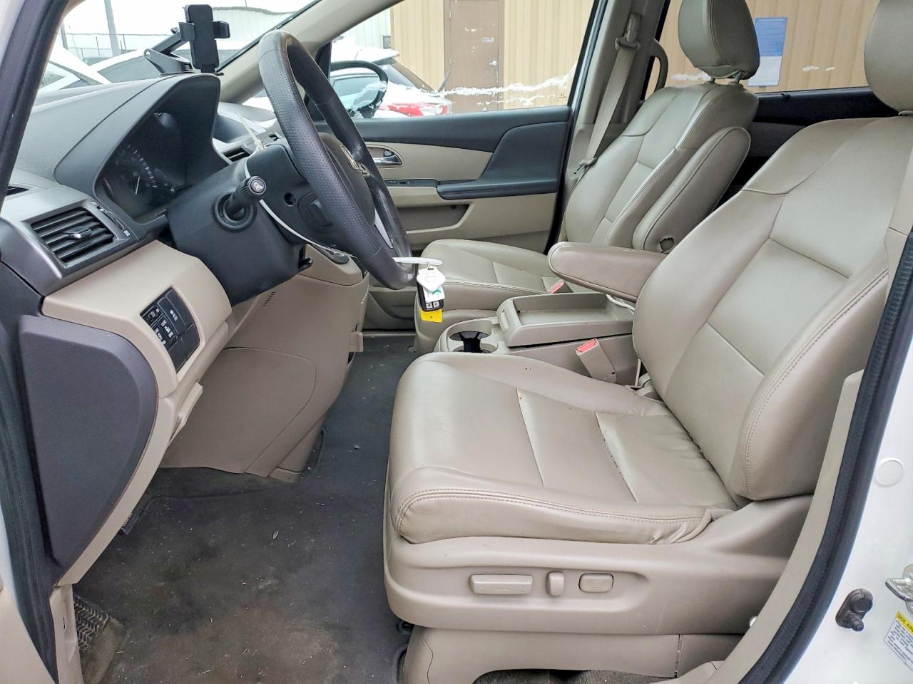 2014 HONDA ODYSSEY EX photo 13