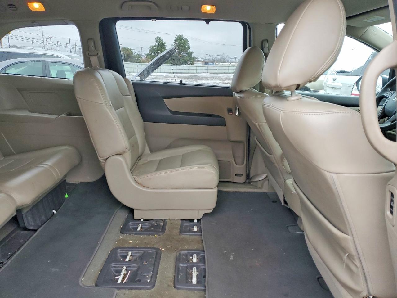 2014 HONDA ODYSSEY EX photo 21