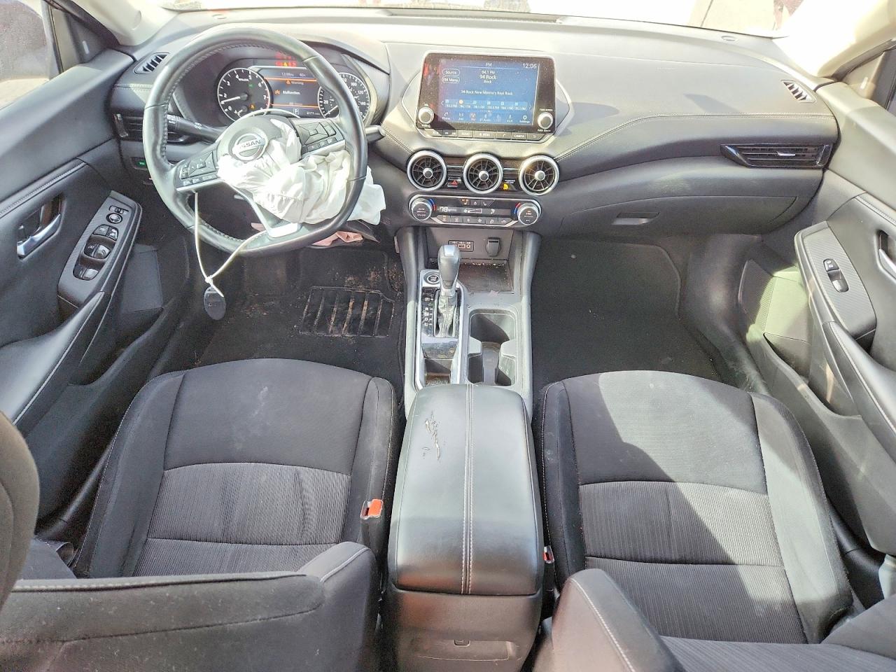 2022 NISSAN SENTRA SV photo 8