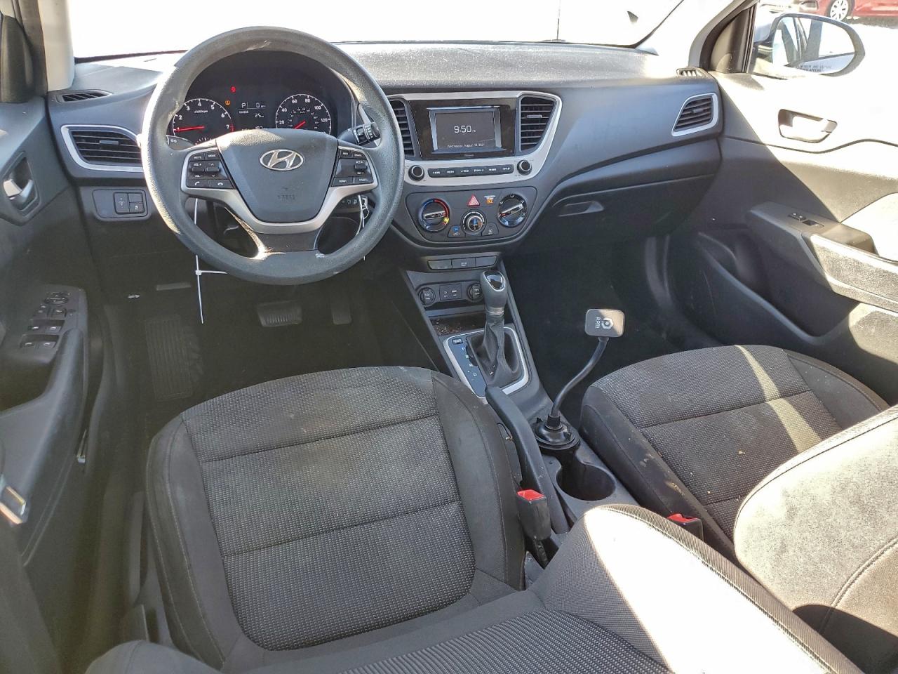 2019 HYUNDAI ACCENT SE photo 22