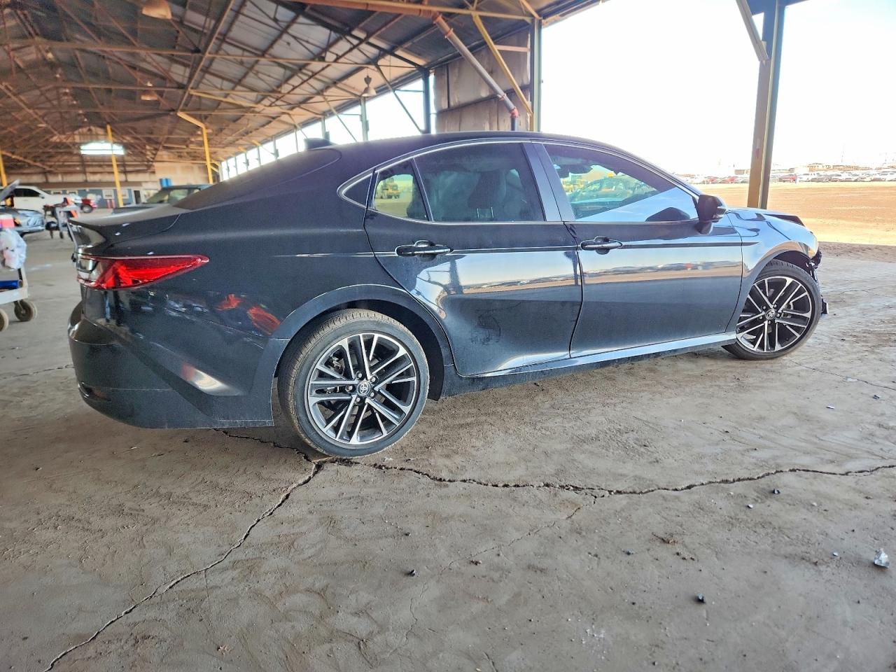 2025 TOYOTA CAMRY XSE photo 5
