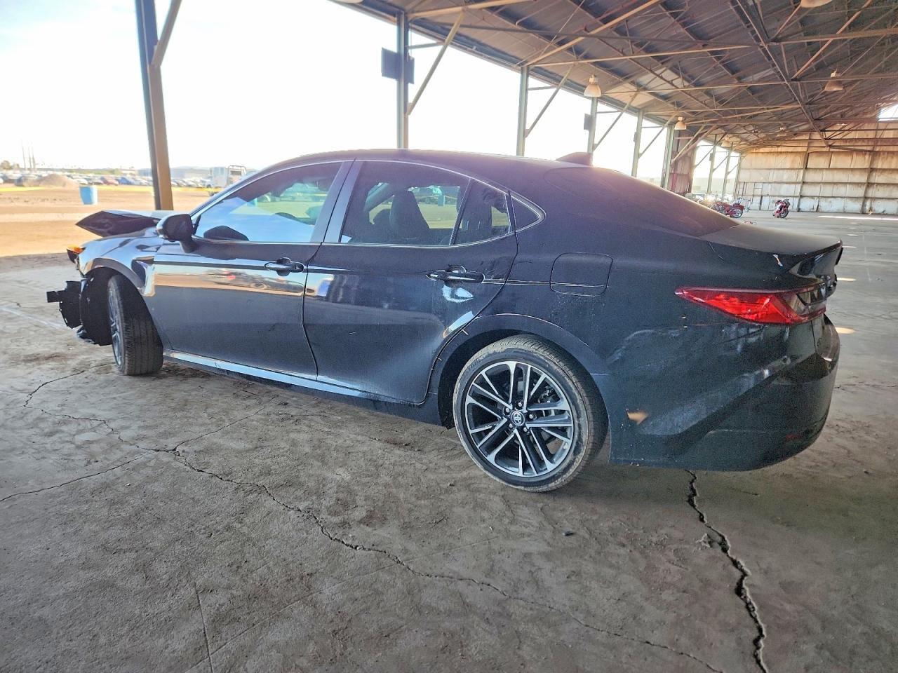 2025 TOYOTA CAMRY XSE photo 3