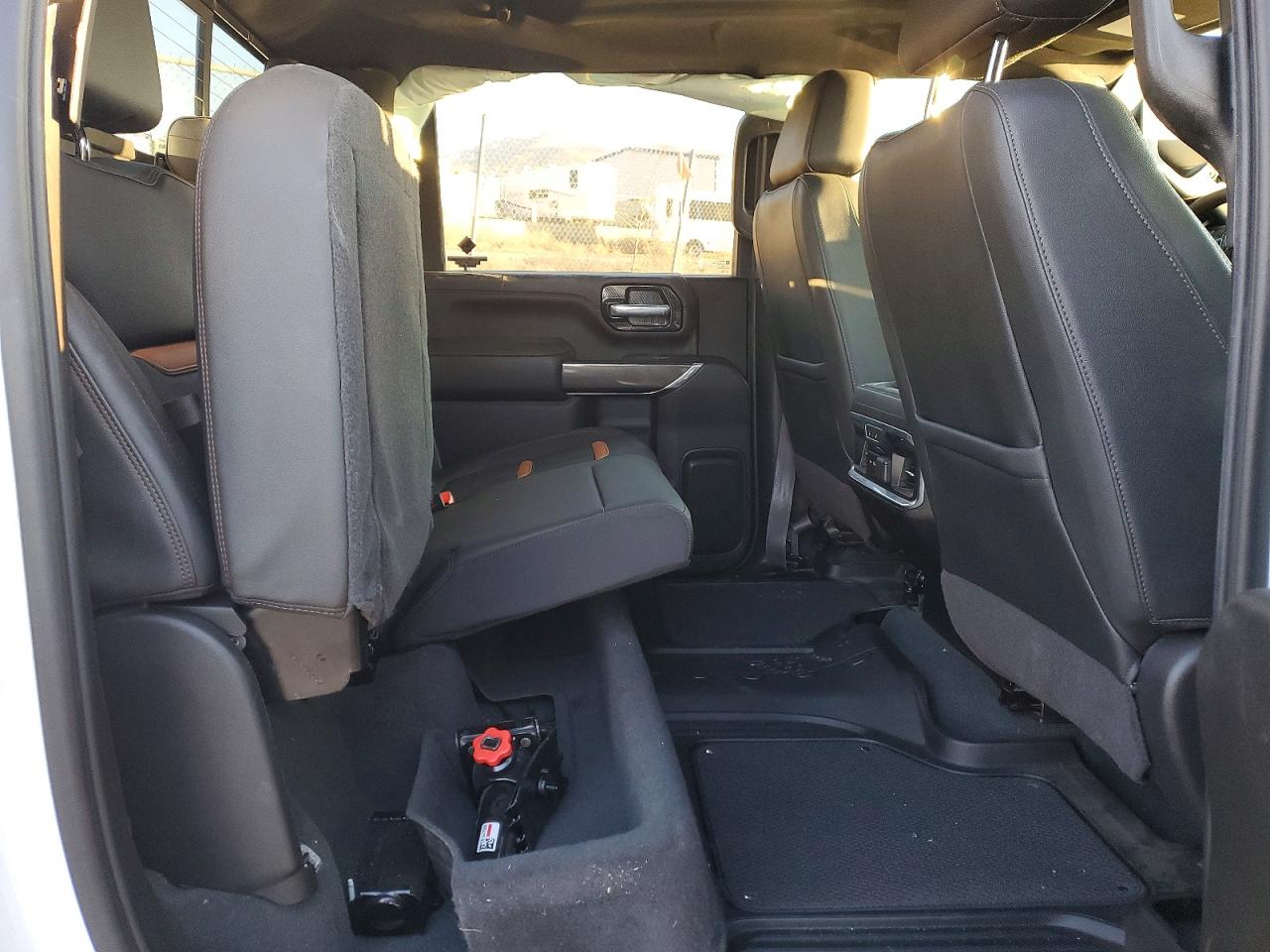 2021 GMC SIERRA K2500 AT4 photo 11