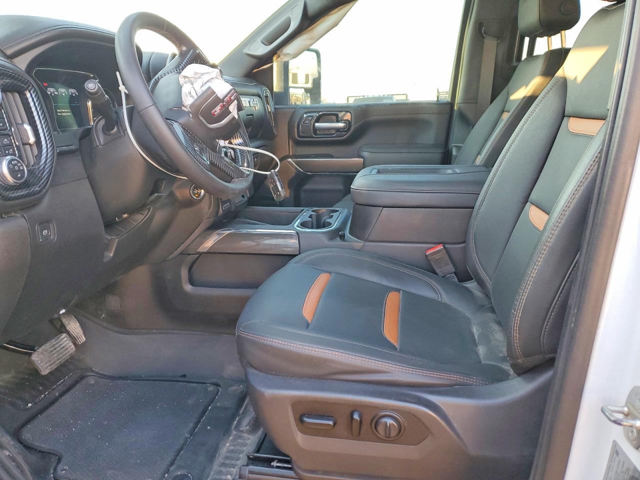 2021 GMC SIERRA K2500 AT4 photo 7