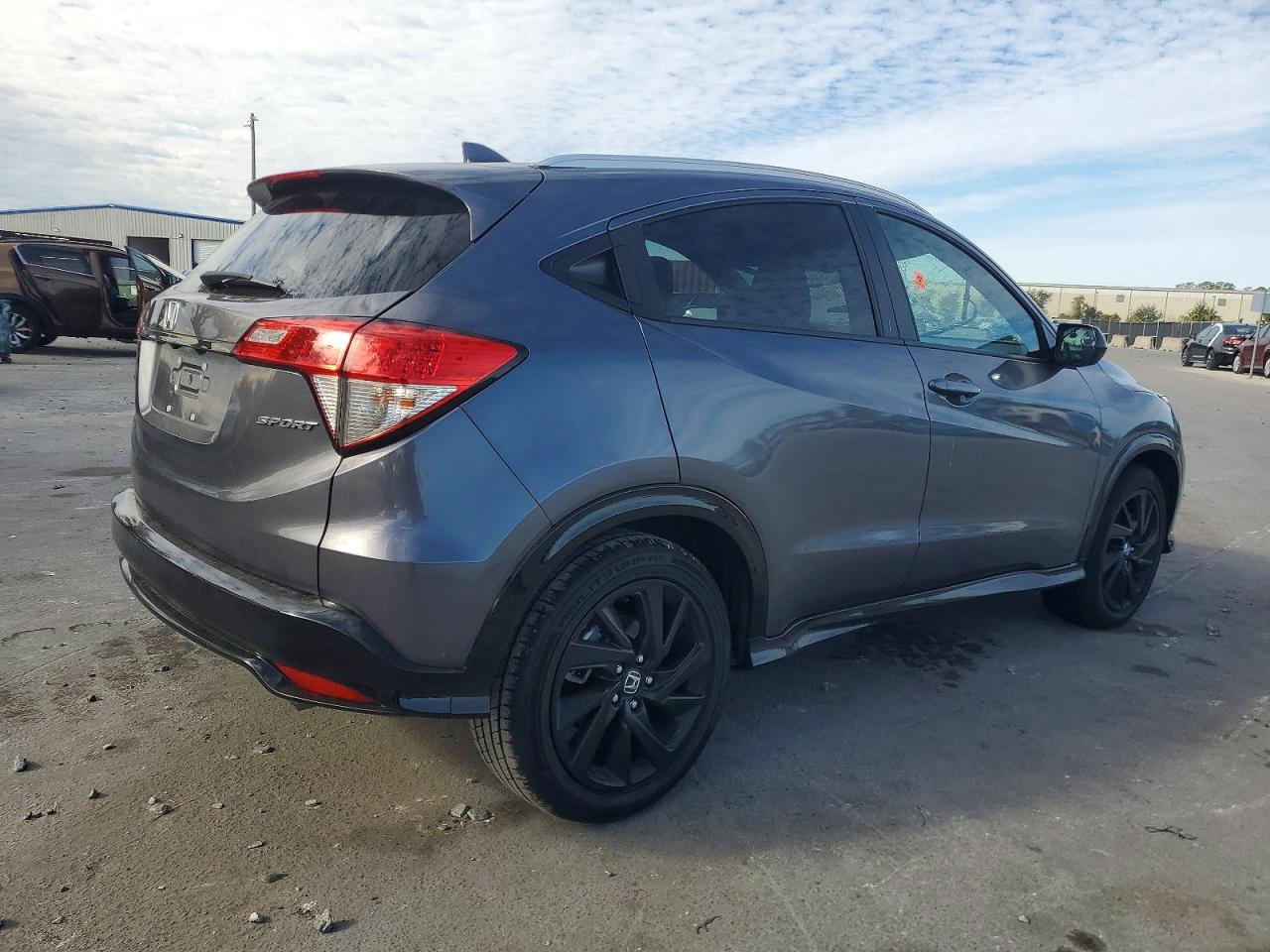 2021 HONDA HR-V SPORT photo 3