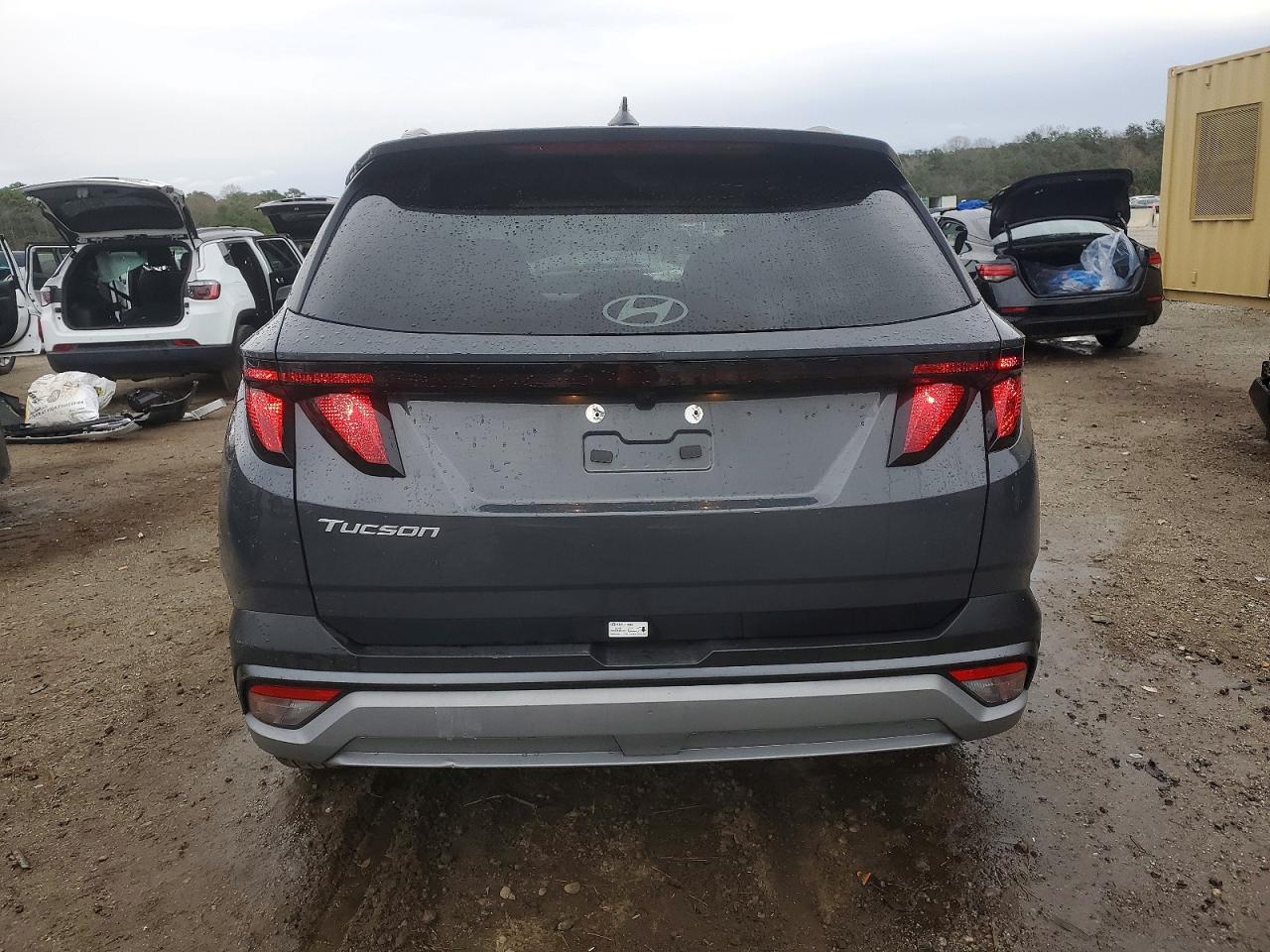 2026 HYUNDAI TUCSON SEL photo 11