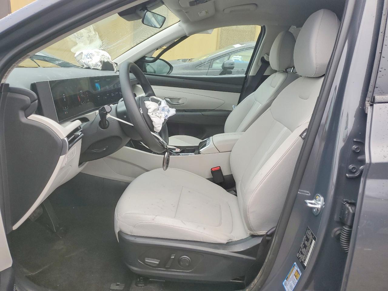 2026 HYUNDAI TUCSON SEL photo 13