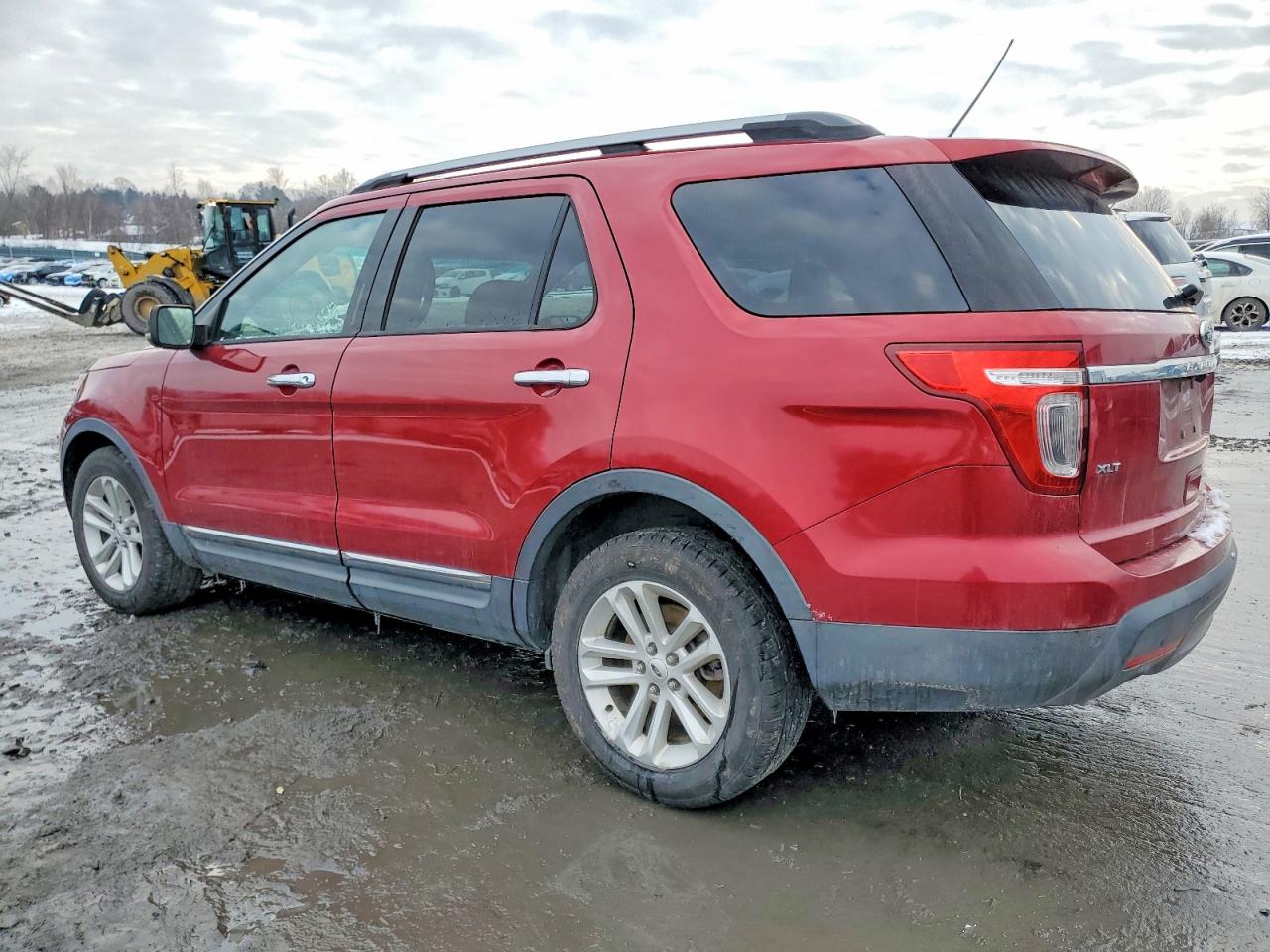 2013 FORD EXPLORER XLT photo 2