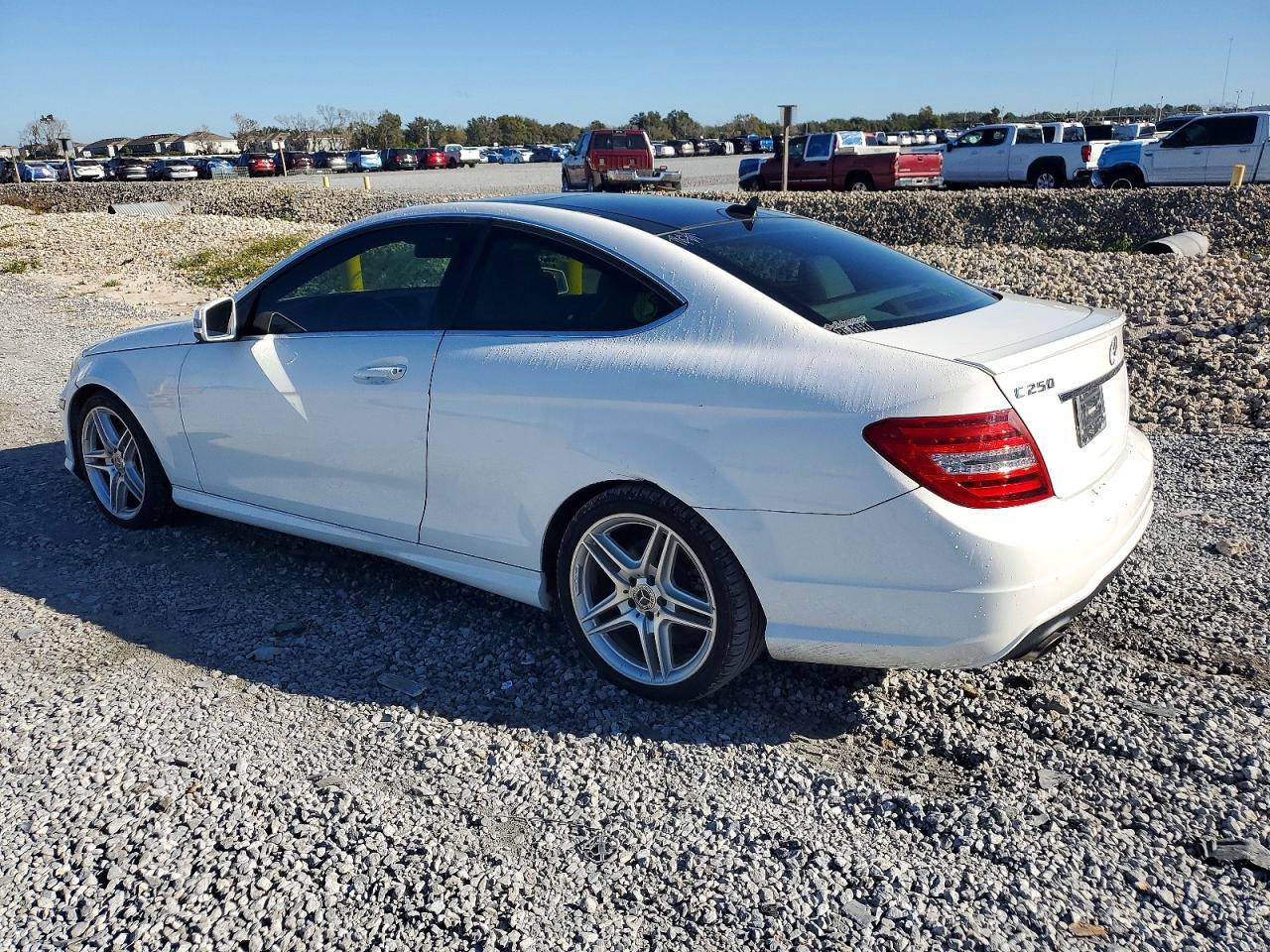2015 MERCEDES-BENZ C 250 photo 2