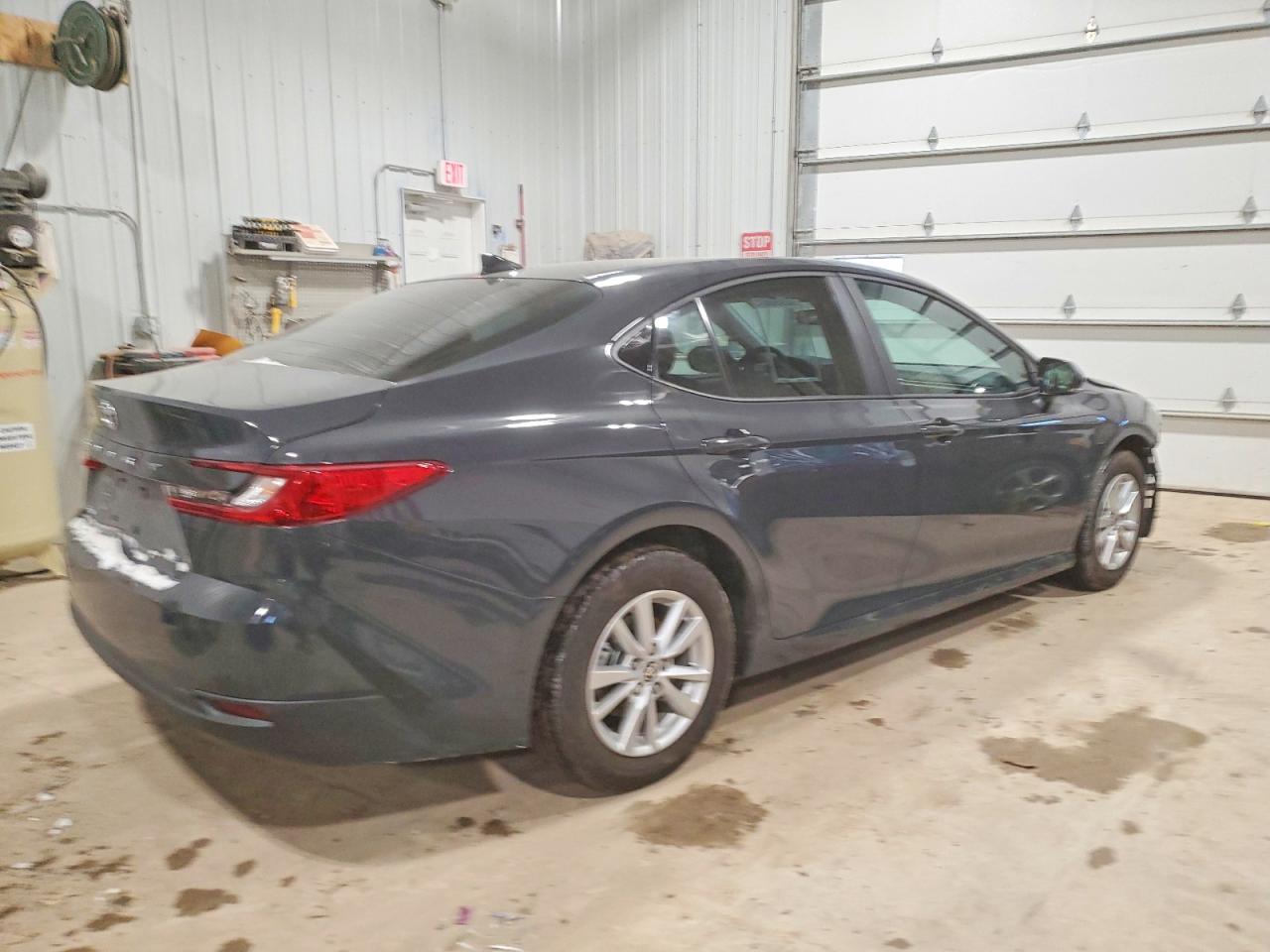 2025 TOYOTA CAMRY XSE photo 5