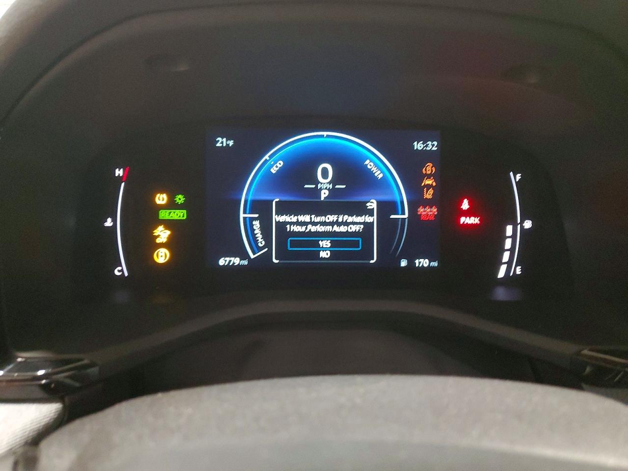 2025 TOYOTA CAMRY XSE photo 17