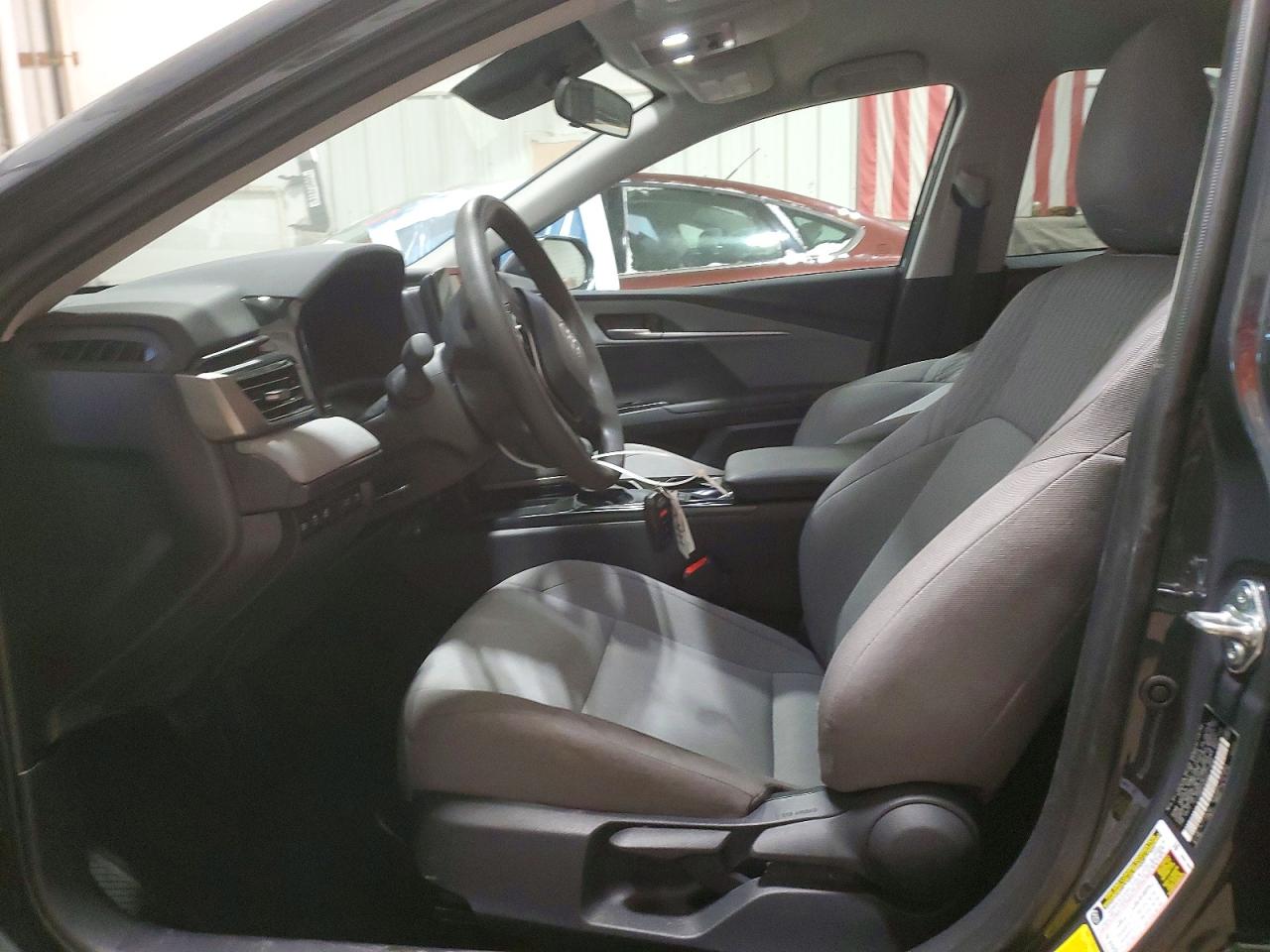 2025 TOYOTA CAMRY XSE photo 13