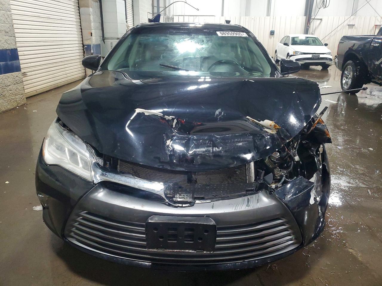 2016 TOYOTA CAMRY XSE photo 5