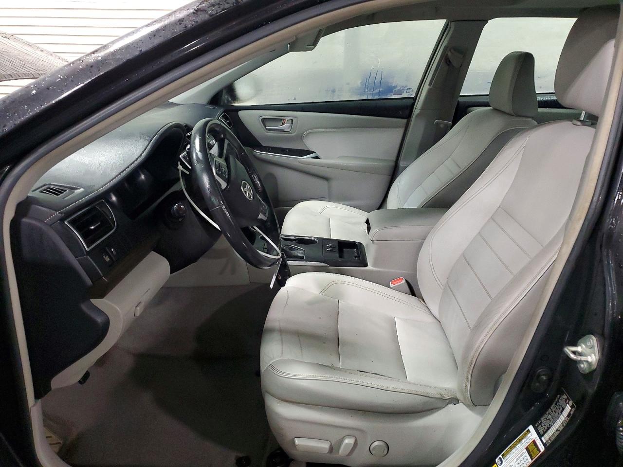 2016 TOYOTA CAMRY XSE photo 7