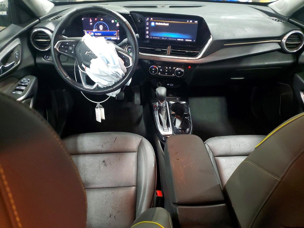 2025 CHEVROLET TRAX ACTIV photo 8