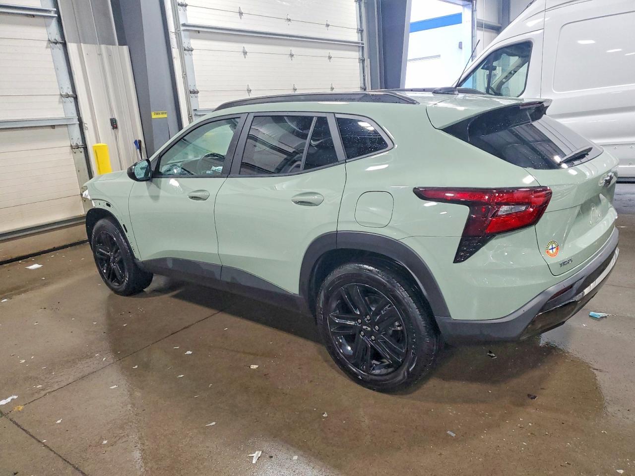 2025 CHEVROLET TRAX ACTIV photo 2