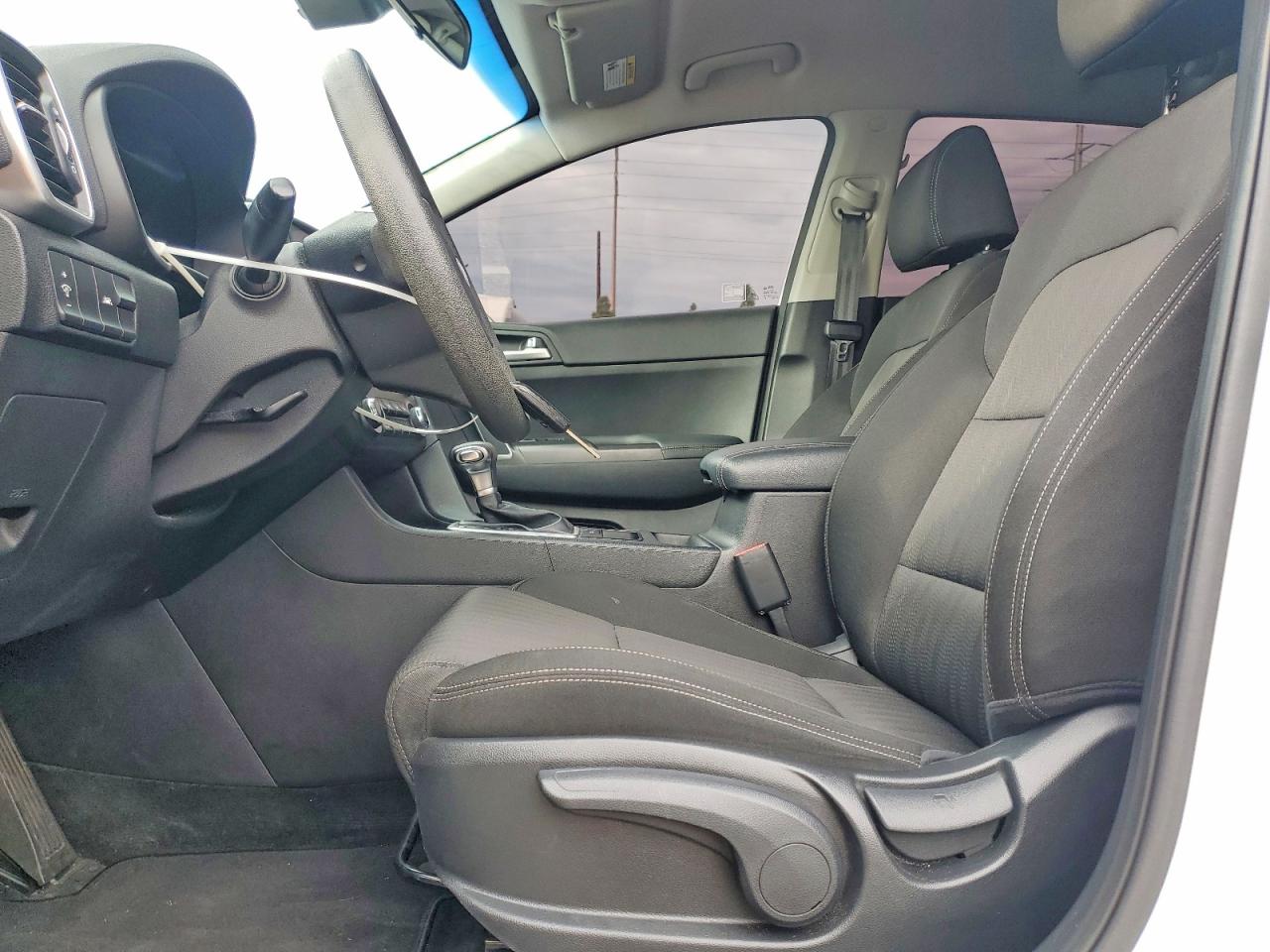2020 KIA SPORTAGE LX photo 7