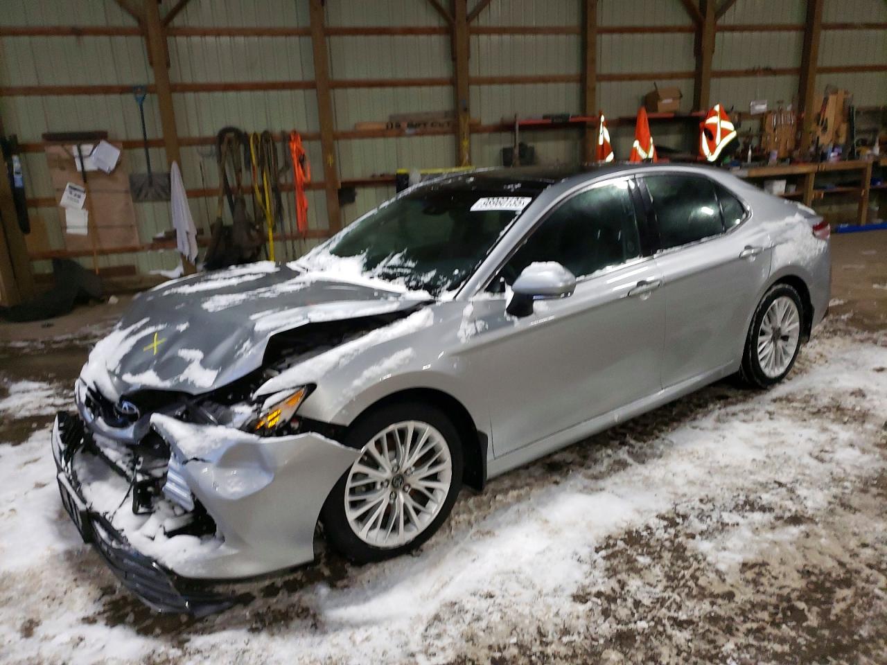 2018 TOYOTA CAMRY