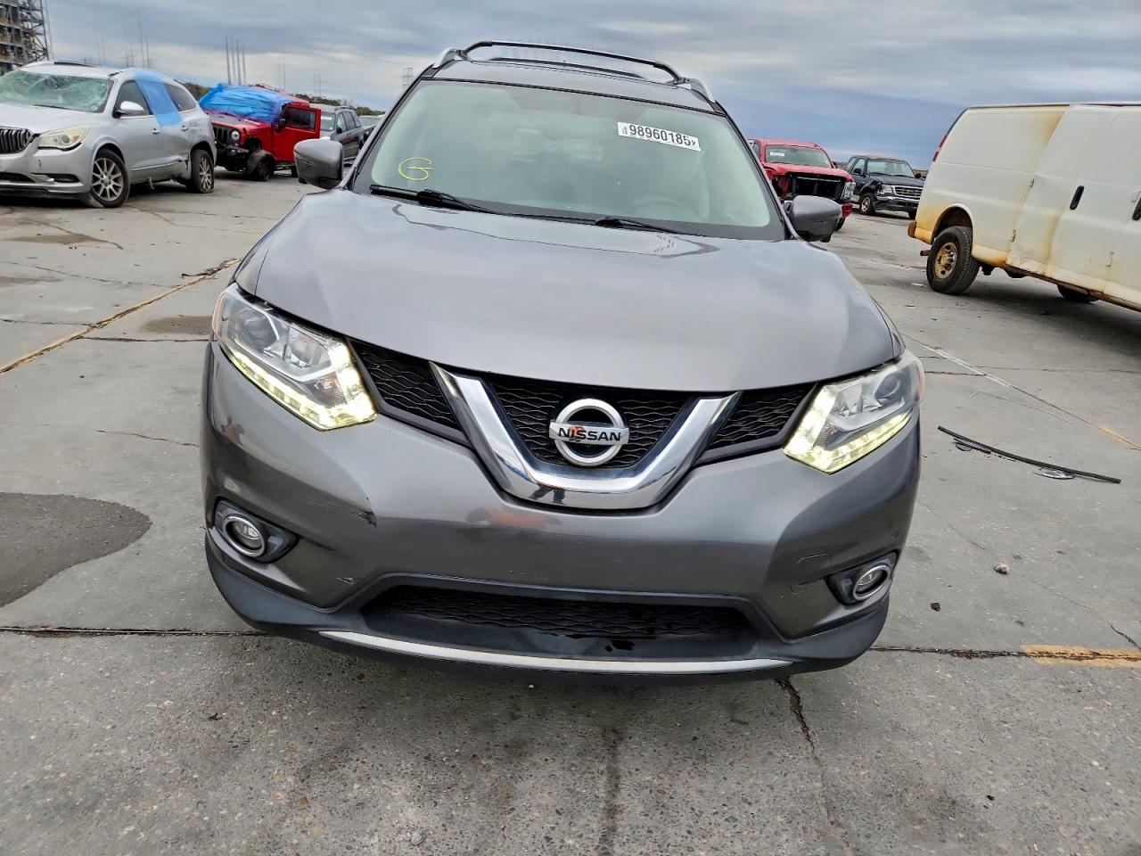 2016 NISSAN ROGUE S photo 5
