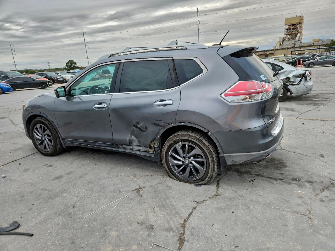 2016 NISSAN ROGUE S photo 2