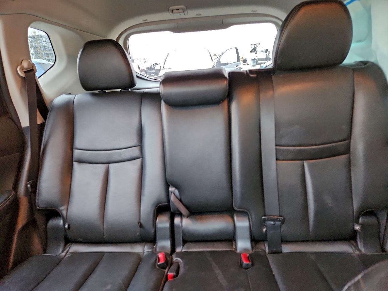 2016 NISSAN ROGUE S photo 10