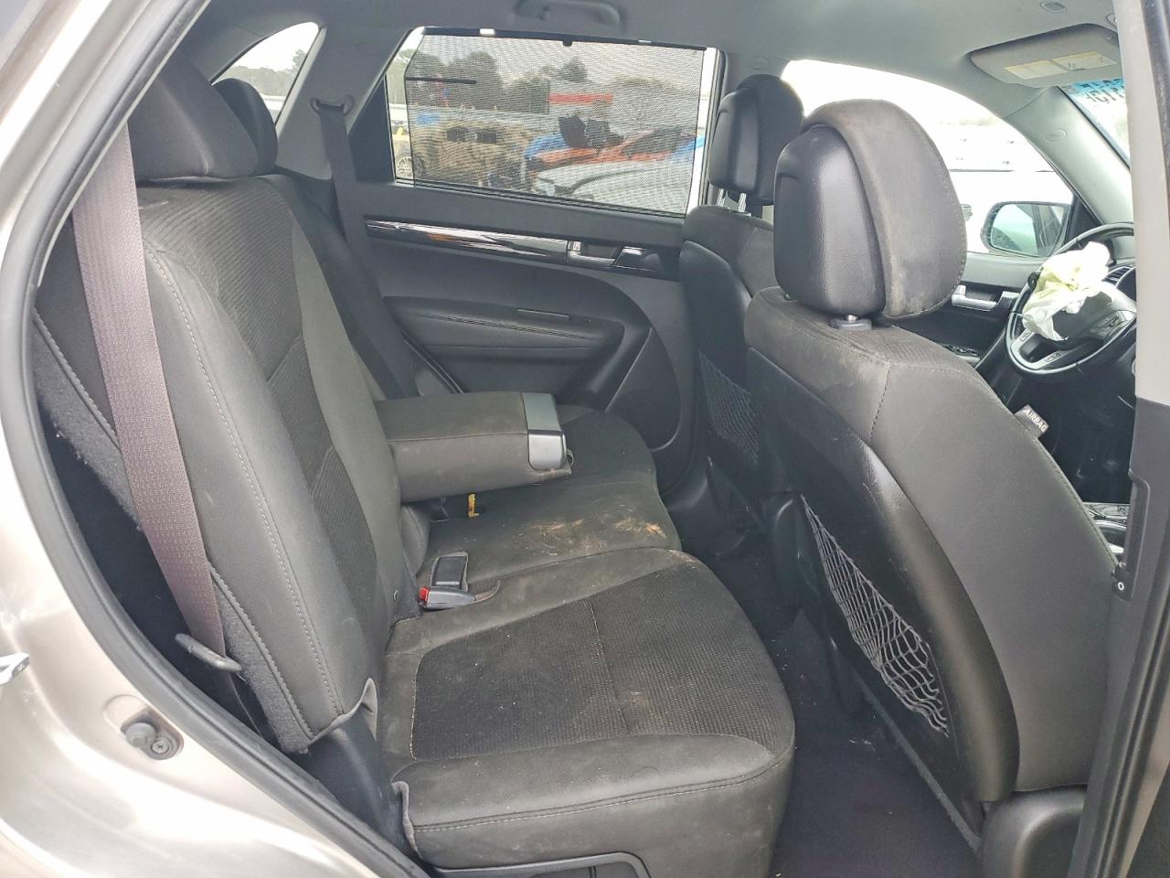 2014 KIA SORENTO LX photo 10