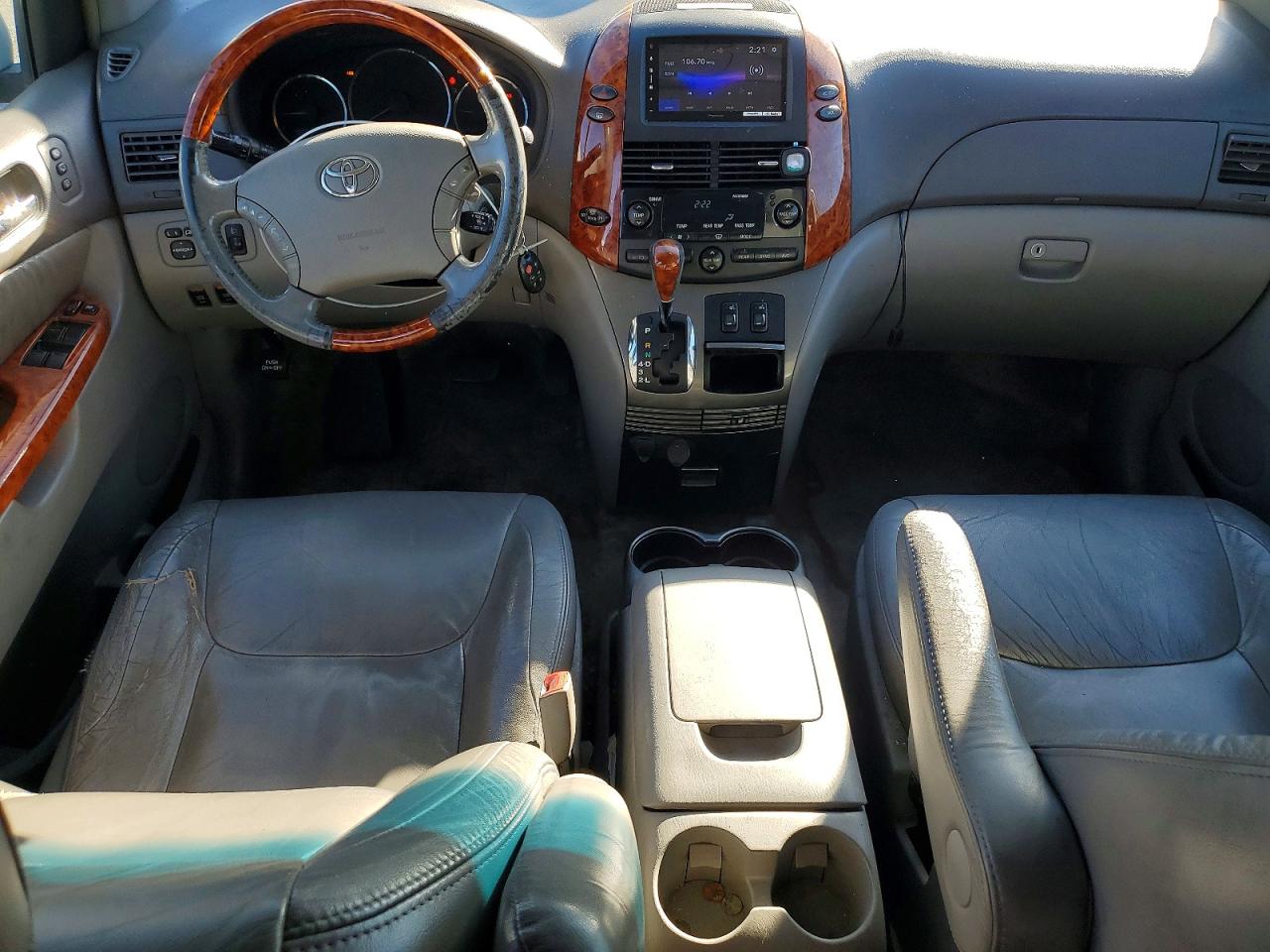 2006 TOYOTA SIENNA XLE LIMITED 7 PASSENGER photo 8