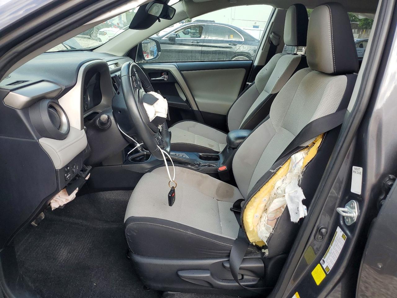 2018 TOYOTA RAV4 ADVENTURE photo 7
