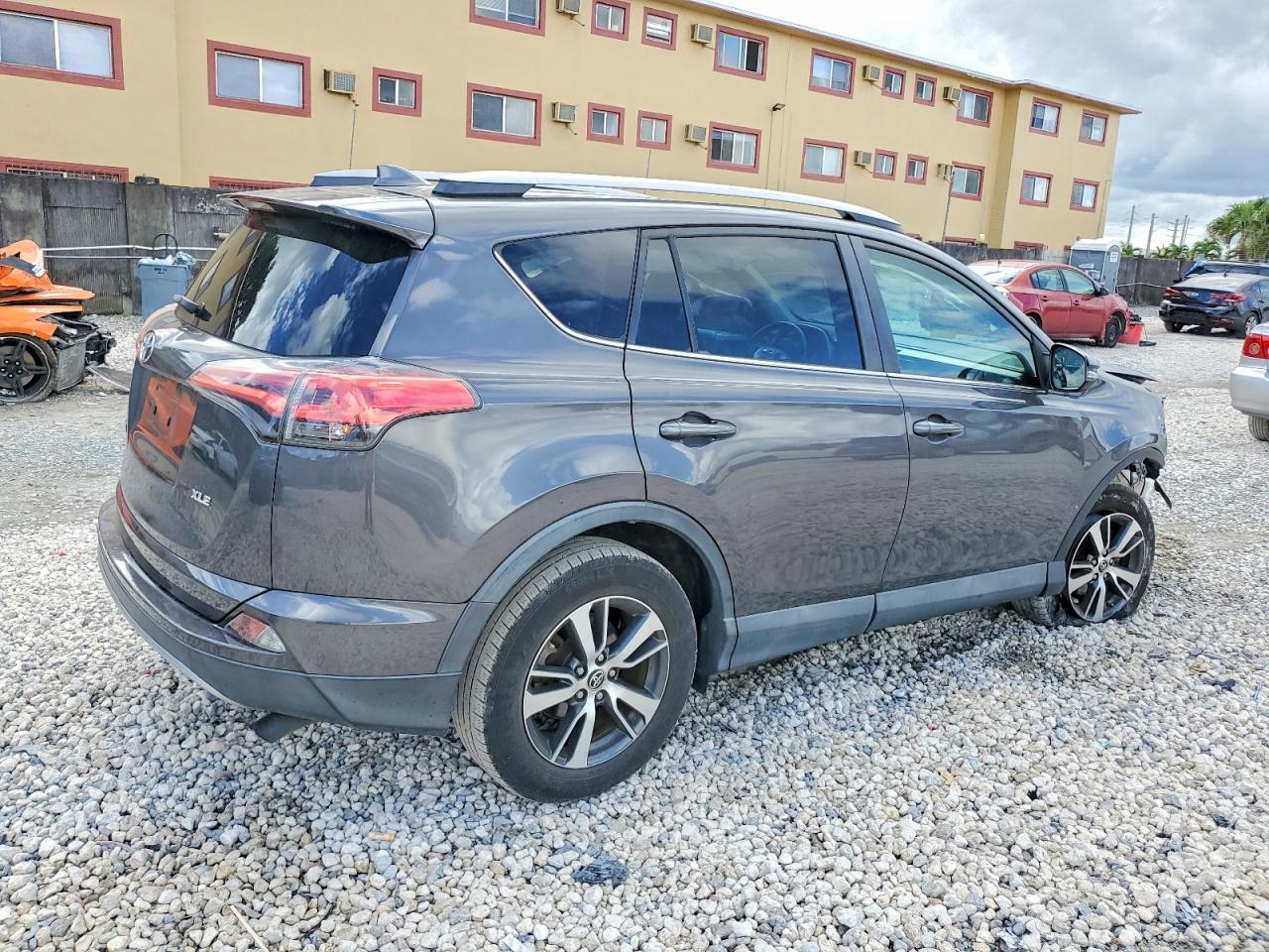2018 TOYOTA RAV4 ADVENTURE photo 3
