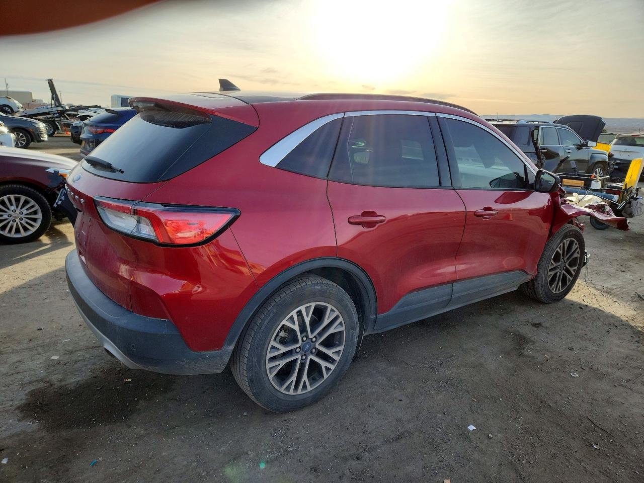2022 FORD ESCAPE SEL photo 3