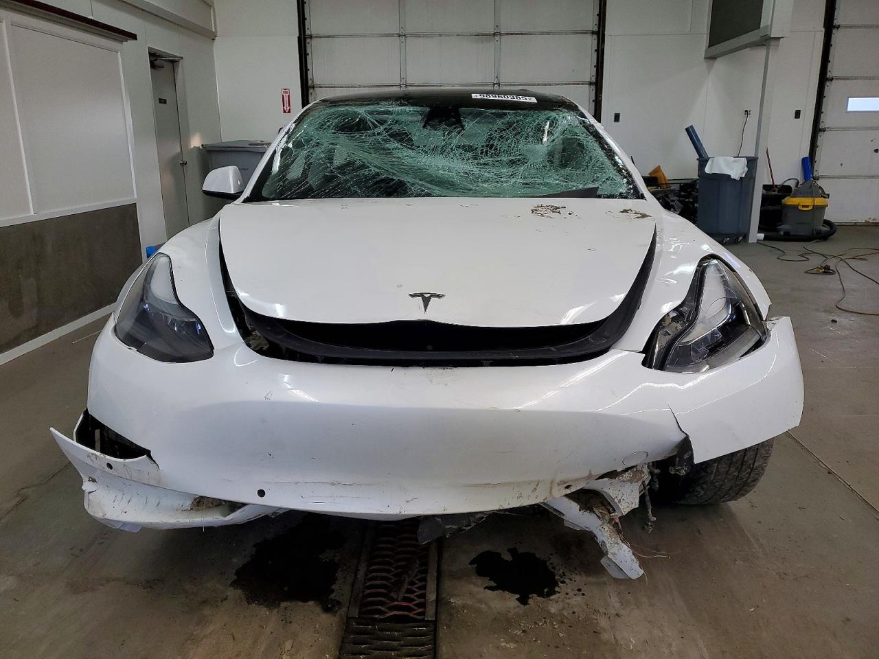 2022 TESLA MODEL 3 photo 5