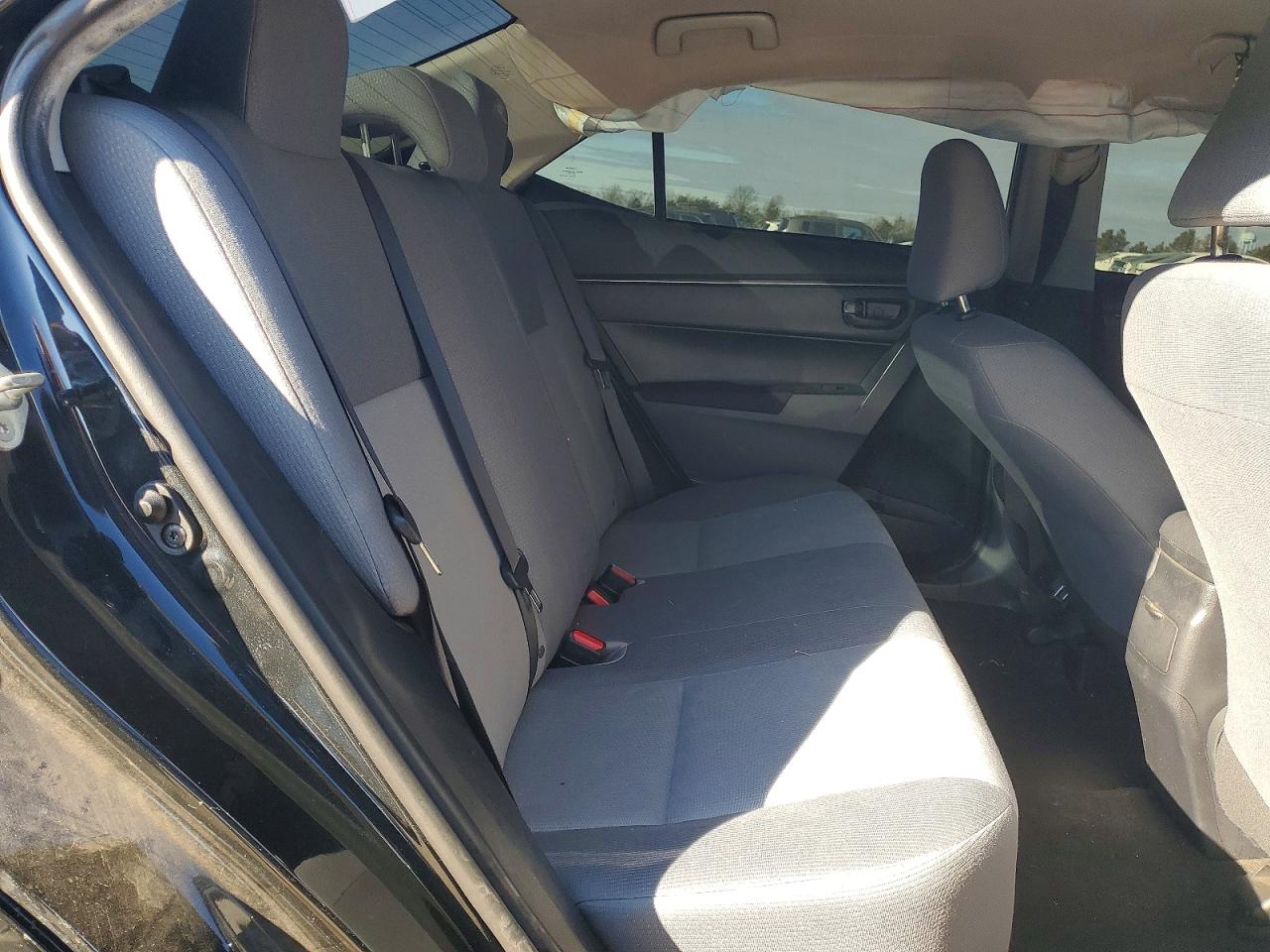 2016 TOYOTA COROLLA L photo 10