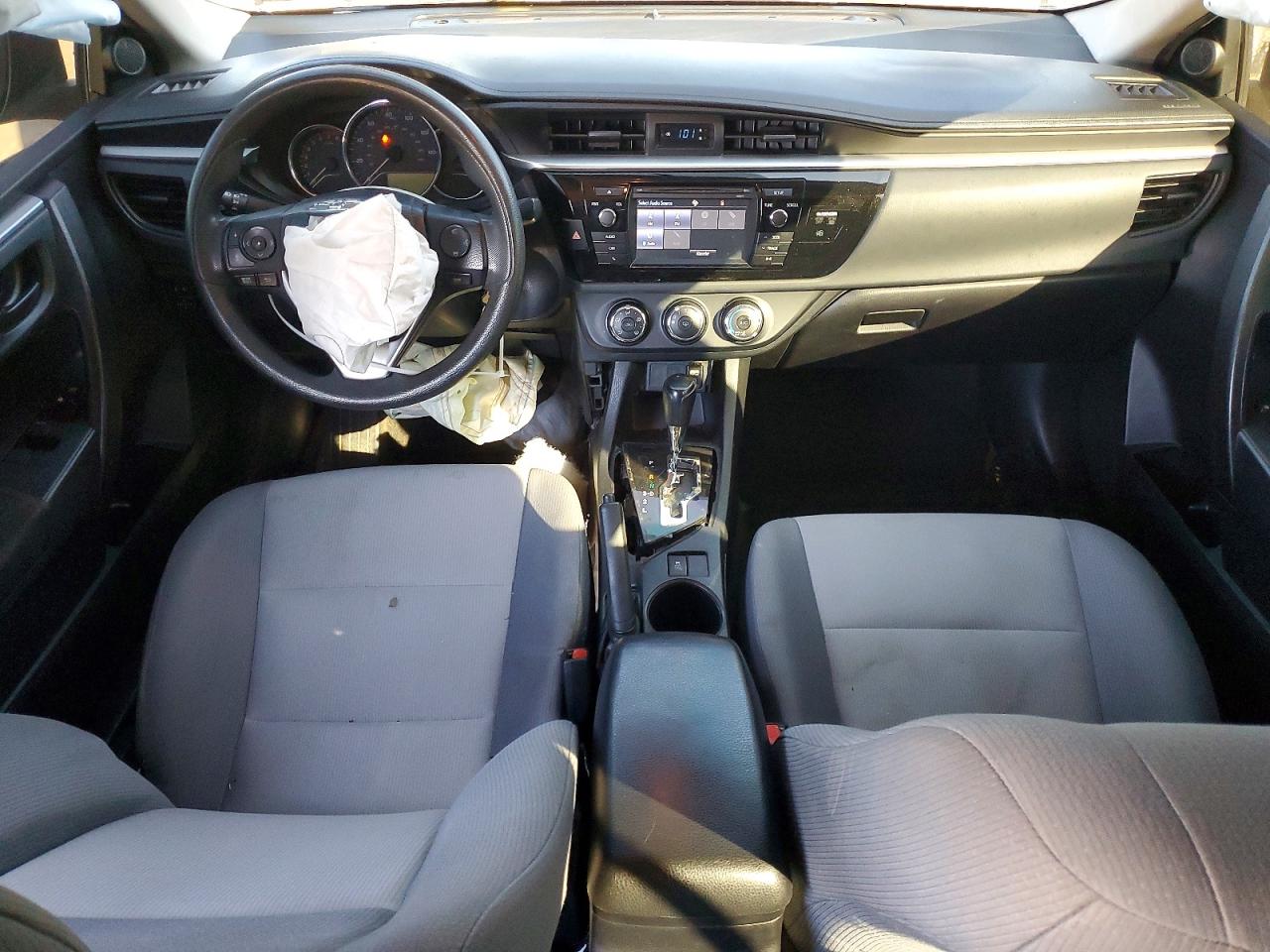 2016 TOYOTA COROLLA L photo 8