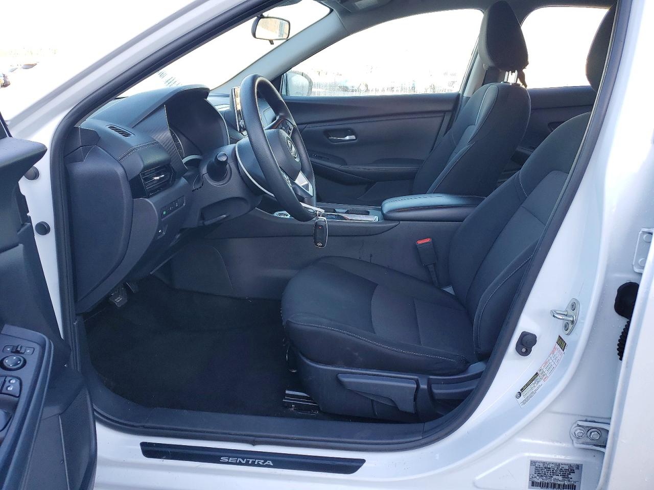 2024 NISSAN SENTRA SV photo 7