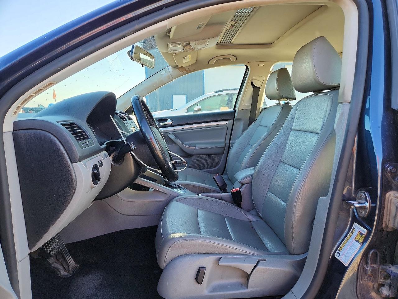2009 VOLKSWAGEN JETTA SE photo 7