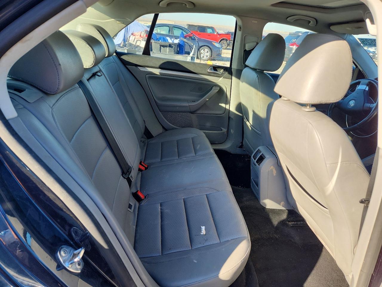 2009 VOLKSWAGEN JETTA SE photo 10