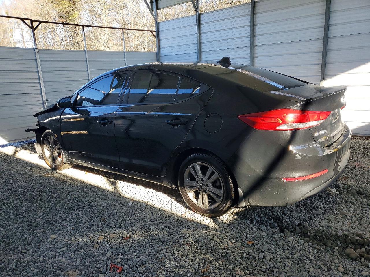 2018 HYUNDAI ELANTRA SEL photo 2