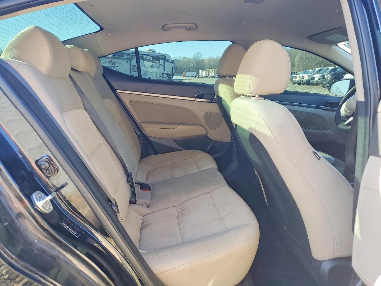 2018 HYUNDAI ELANTRA SEL photo 10